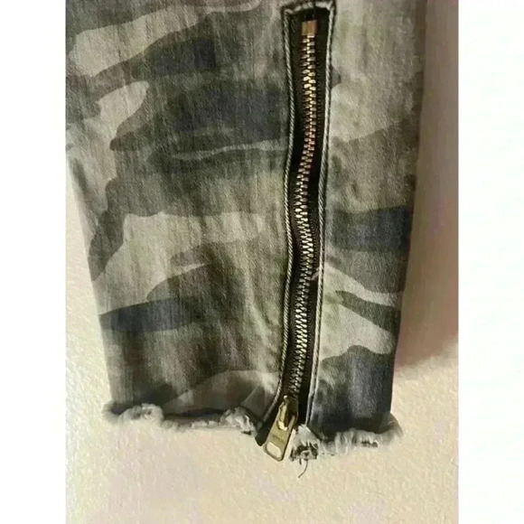 Women's Camo Ankle Leggings Mid-Rise Size 8 Express - Picture 3 of 6